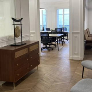 Bureau privé 24 m² 6 postes Location bureau Rue de Mogador Paris 75009 - photo 1
